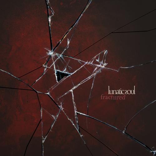 Albumhoes: Fractured van Lunatic Soul