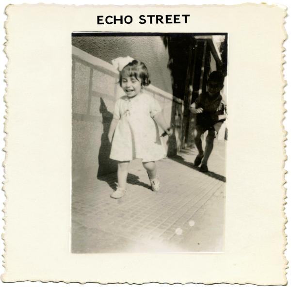 Albumhoes: Echo Street