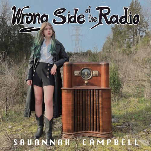 Albumhoes: Wrong Side of the Radio van Savannah Campbell